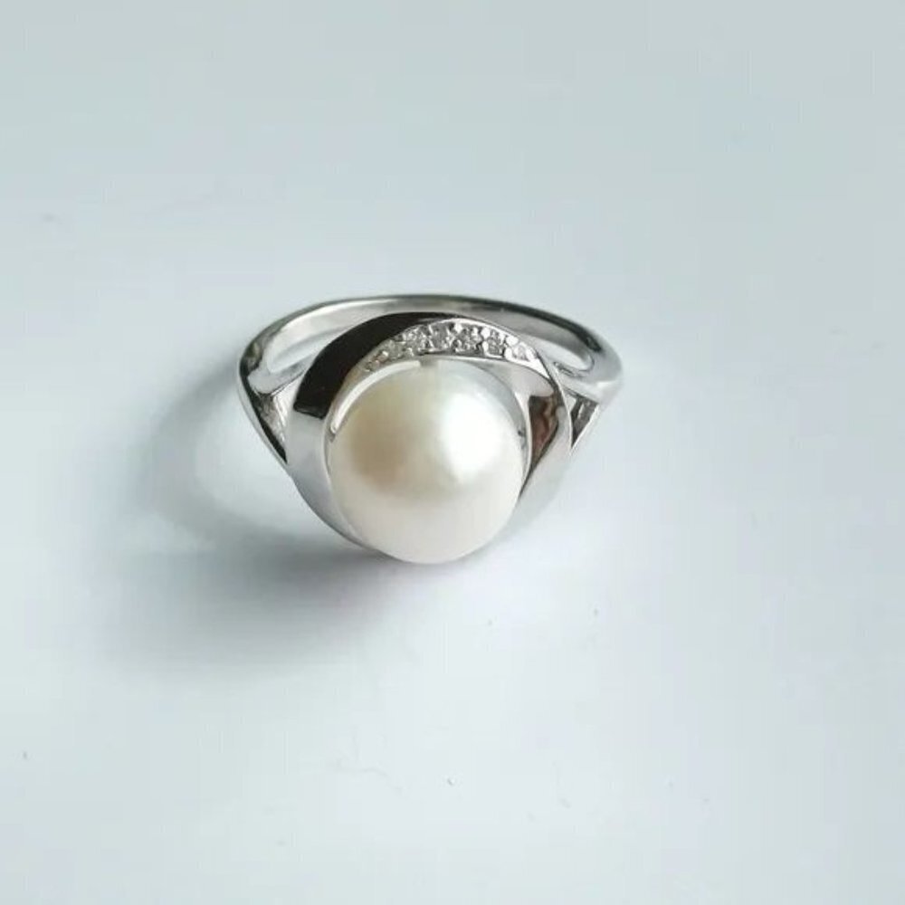 Cultured White Freshwater Pearl White Sapphire Ring In Sterling Silver